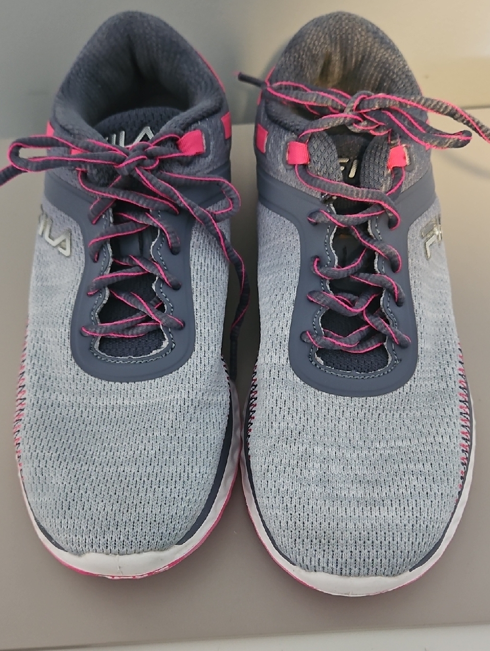 Fila Women's Gray Knit Running Sneakers with Pink Accents